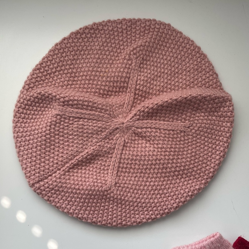 Uniqlo Pink Knitted Kids Beret